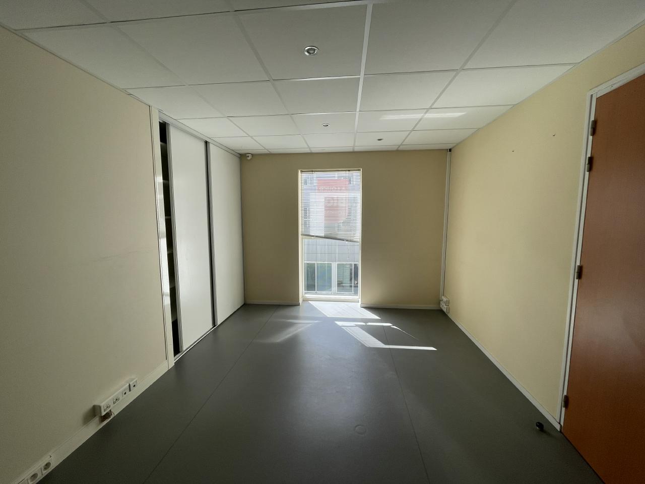 Bureau Rennes 273m² Location bureau Rennes Ille-et-Vilaine OLBUR2422059 2